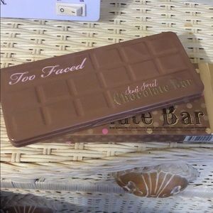 Two Faced Eye Shadow